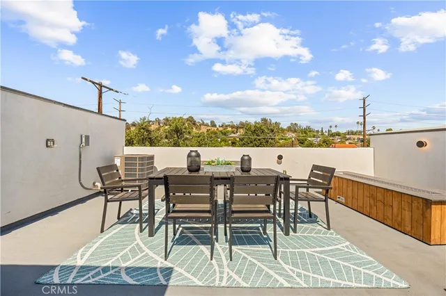$1,200,000 | 6849 North Figueroa Street, Los Angeles, CA 90042