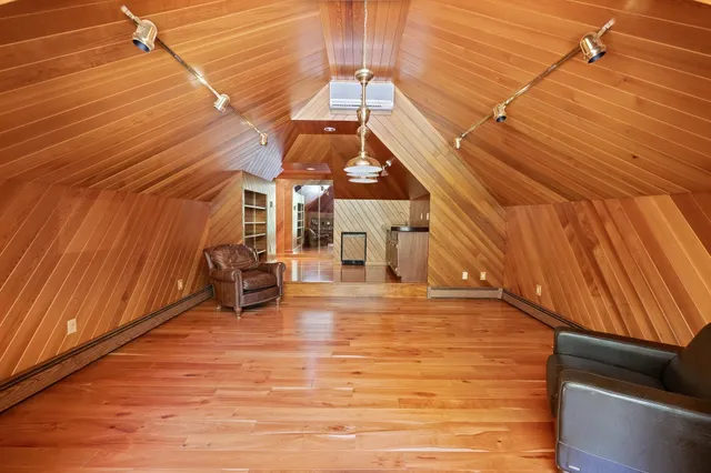 $1,525,000 | 932 McNamara Road, Dorset, VT 05251