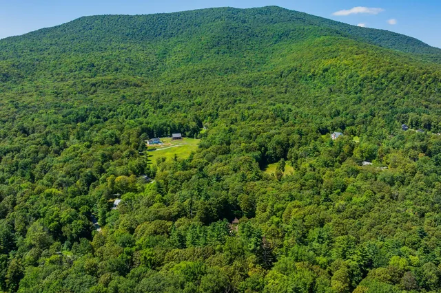 $1,525,000 | 932 McNamara Road, Dorset, VT 05251
