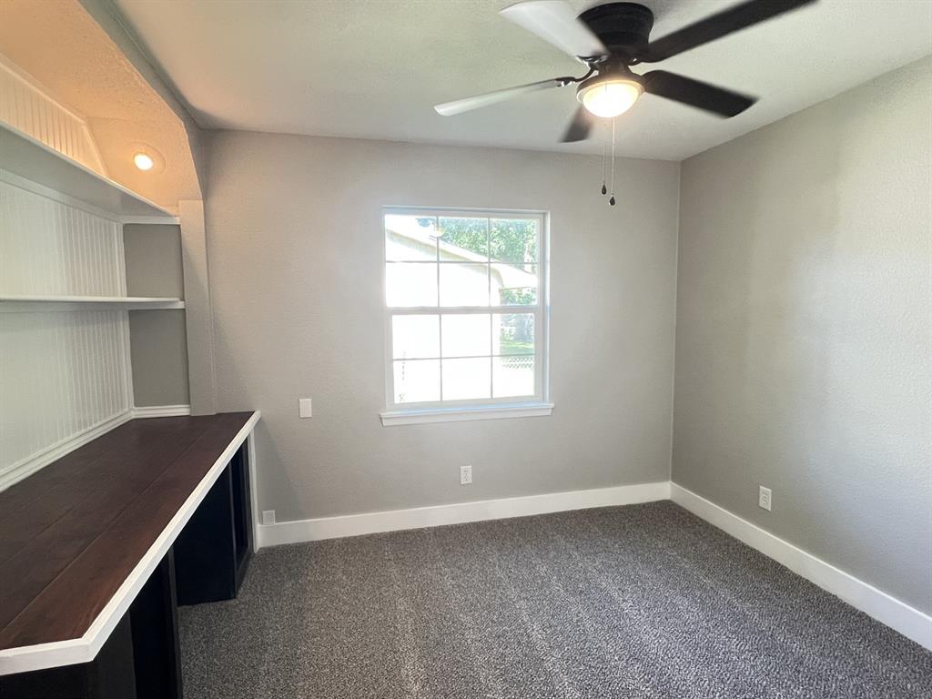 302 Glen Oaks Road Bonham, TX 75418 - Photo 12 of 17