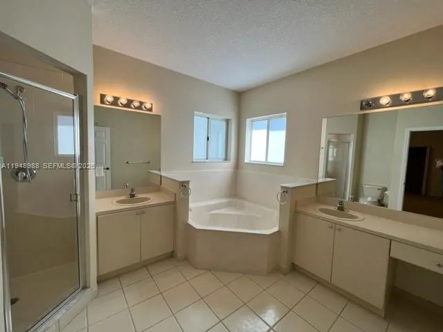 $2,400 | 1932 Southeast 24th Avenue, Homestead, FL 33035