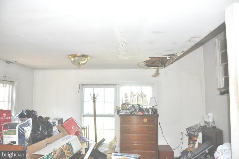 2446 Dumfries Road Catlett, VA 20119 - Photo 21 of 27 Interior (General)