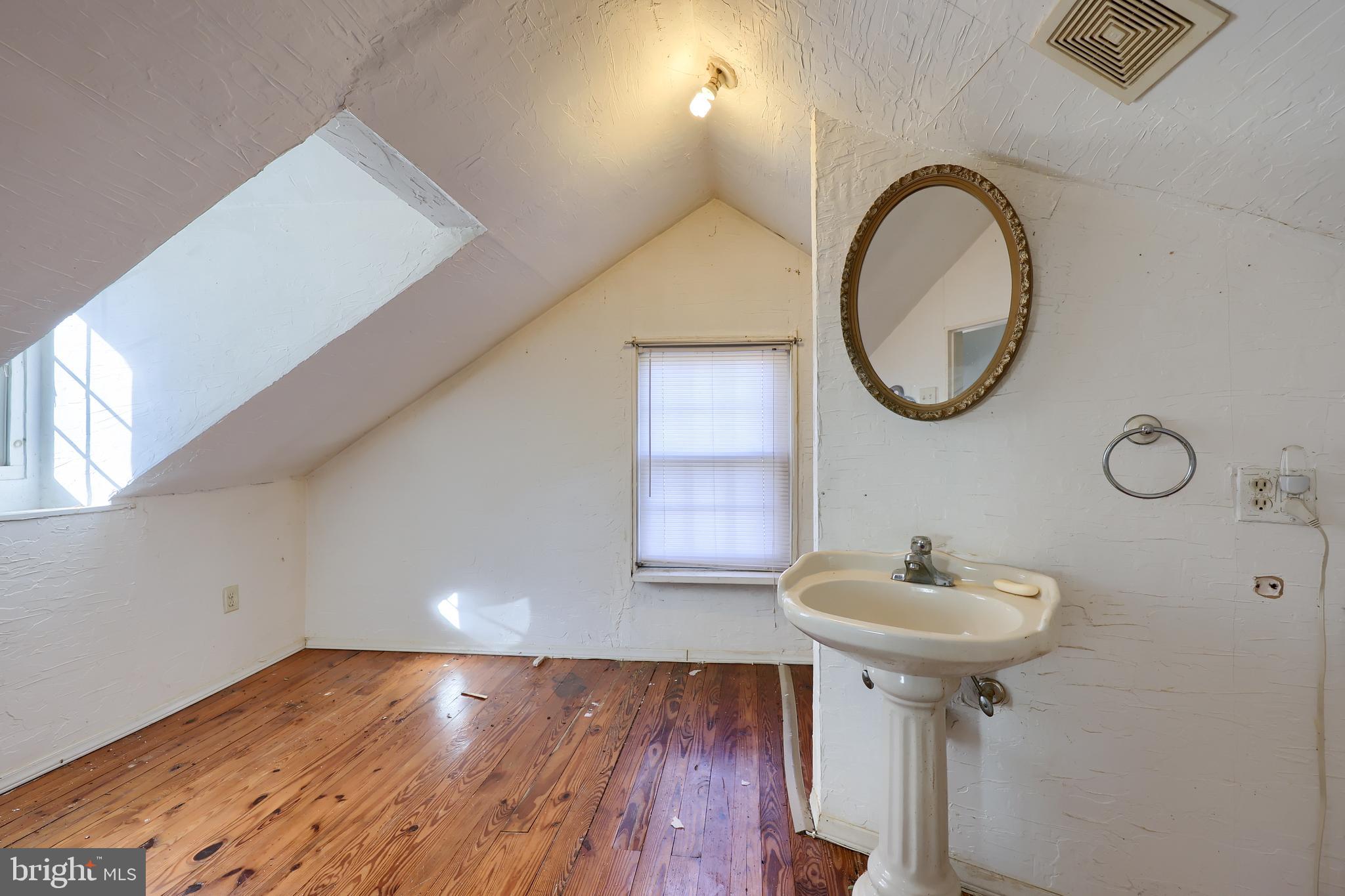 351 East Lexington Road Lititz, PA 17543 - Photo 25 of 36 a bathroom with a sink and a mirror
