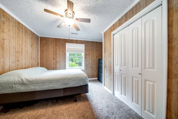 $999,999 | 554 Hickman Shores Road, Dover, TN 37058