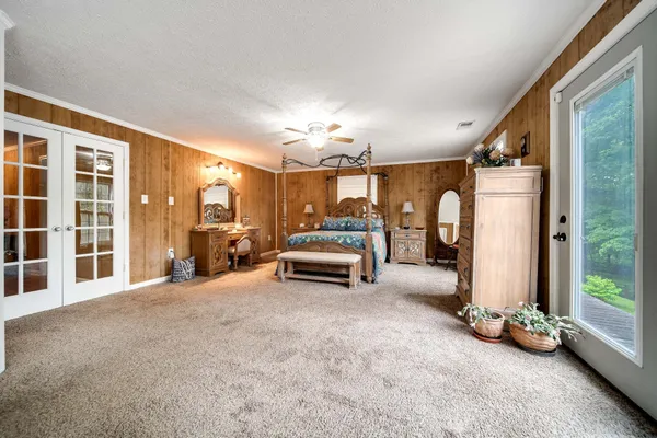 $999,999 | 554 Hickman Shores Road, Dover, TN 37058