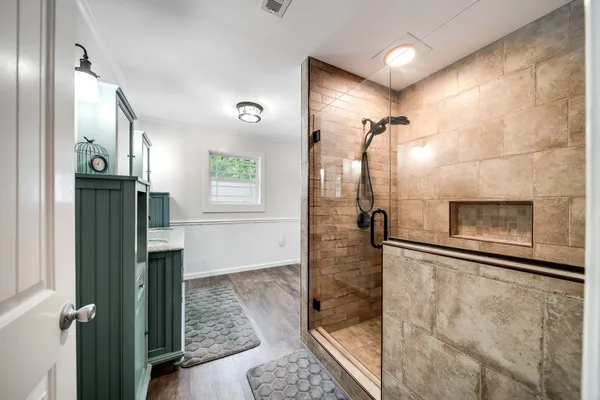 $999,999 | 554 Hickman Shores Road, Dover, TN 37058