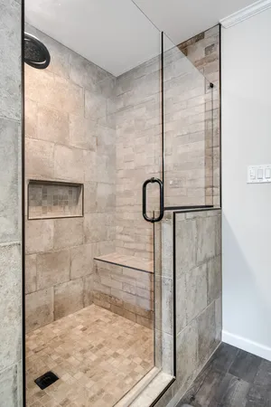 $999,999 | 554 Hickman Shores Road, Dover, TN 37058