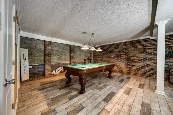 $999,999 | 554 Hickman Shores Road, Dover, TN 37058