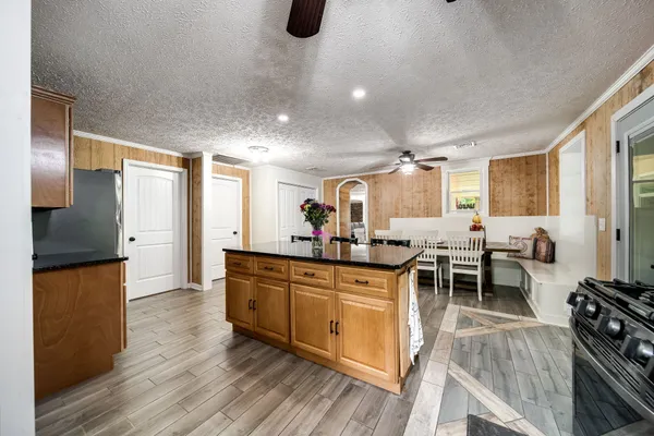 $999,999 | 554 Hickman Shores Road, Dover, TN 37058