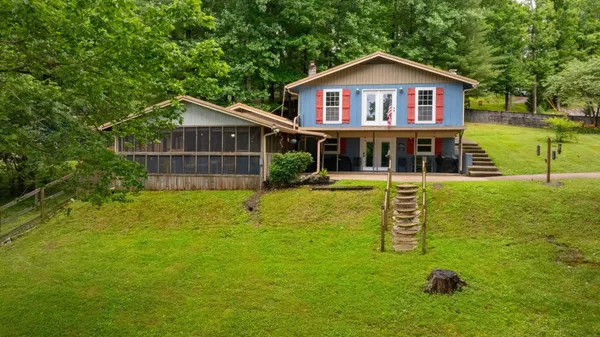 $999,999 | 554 Hickman Shores Road, Dover, TN 37058