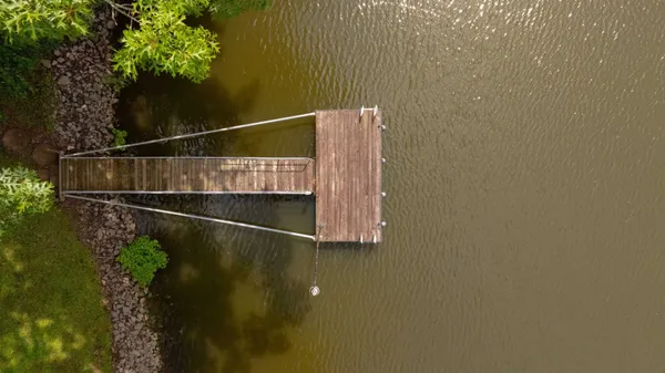 $999,999 | 554 Hickman Shores Road, Dover, TN 37058