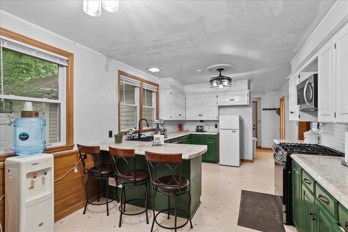718 South Drake Avenue Marshfield, WI 54449 - Photo 8 of 28