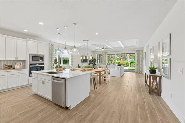 $649,000 | 2418 Park Ridge Street, Apopka, FL 32712