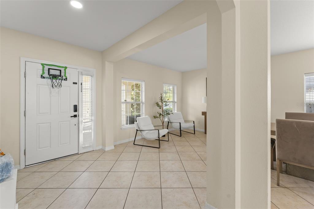 10507 Cabbage Tree Loop Orlando, FL 32825 - Photo 5 of 50