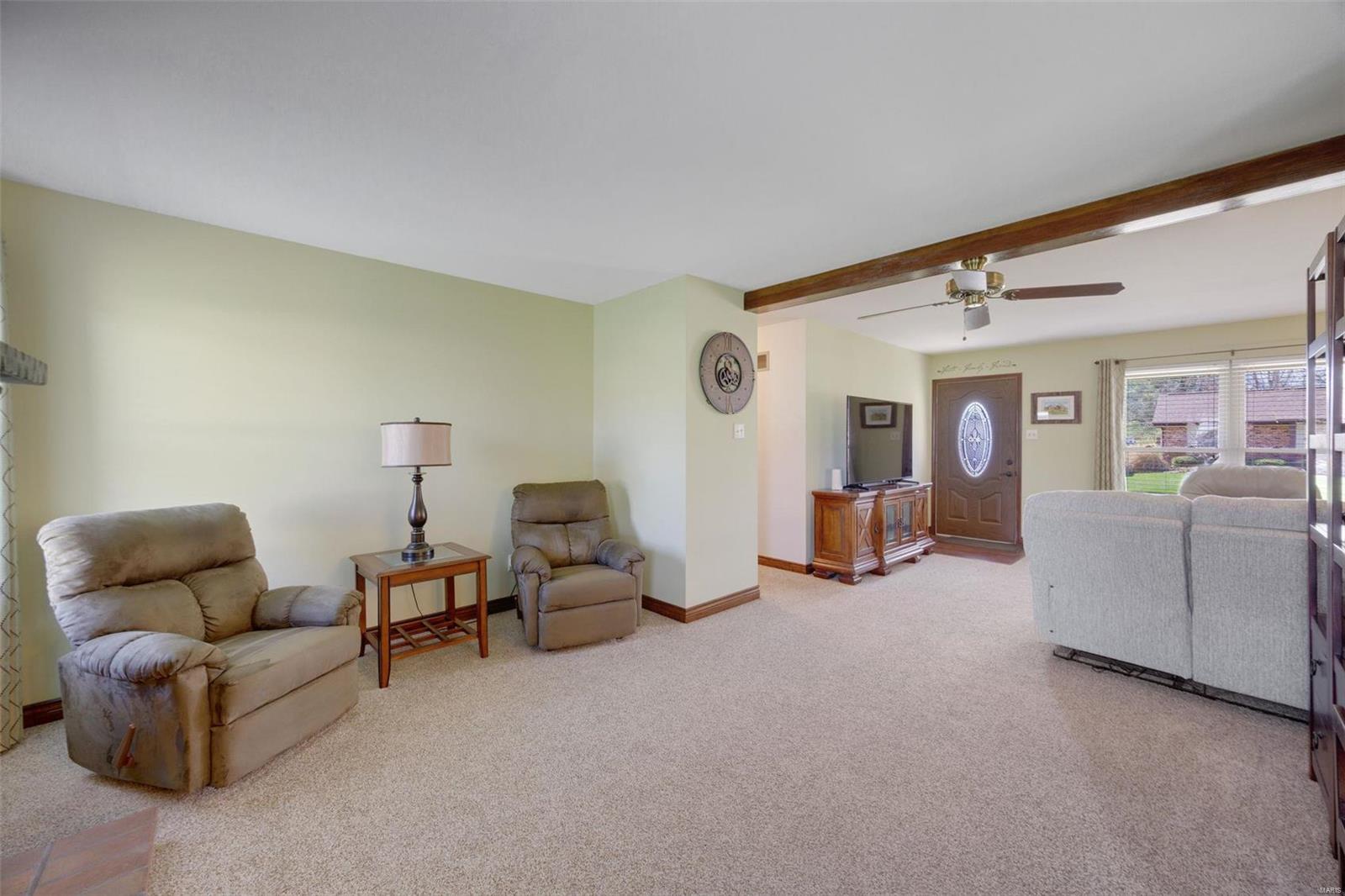 2219 Chatport Road St. Louis, MO 63129 - Photo 6 of 42 Gallery Image 6