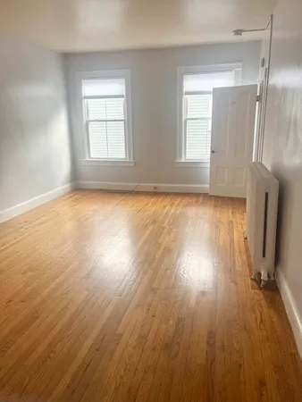 $2,200 | 9 Sherman Street, Newport, RI 02840