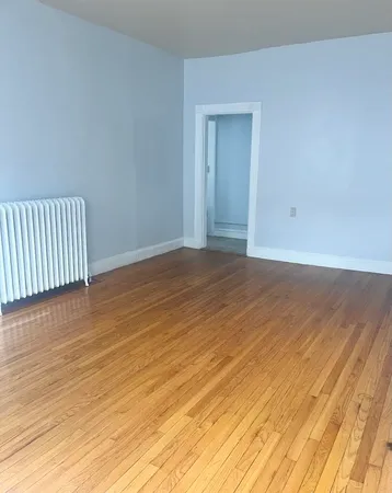 $2,200 | 9 Sherman Street, Newport, RI 02840