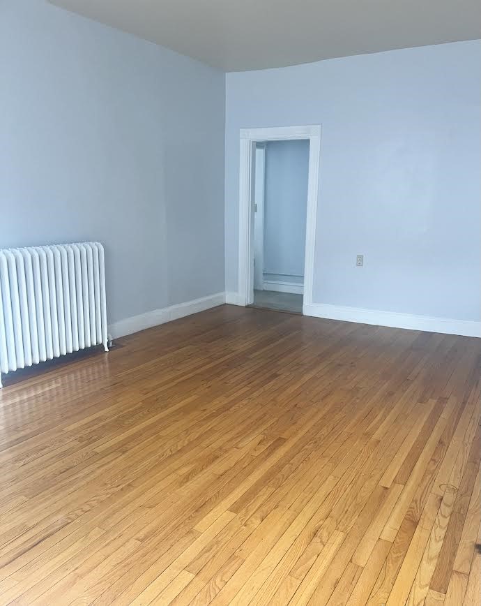 9 Sherman Street Newport, RI 02840 - Photo 8 of 15 Spacious and sunny