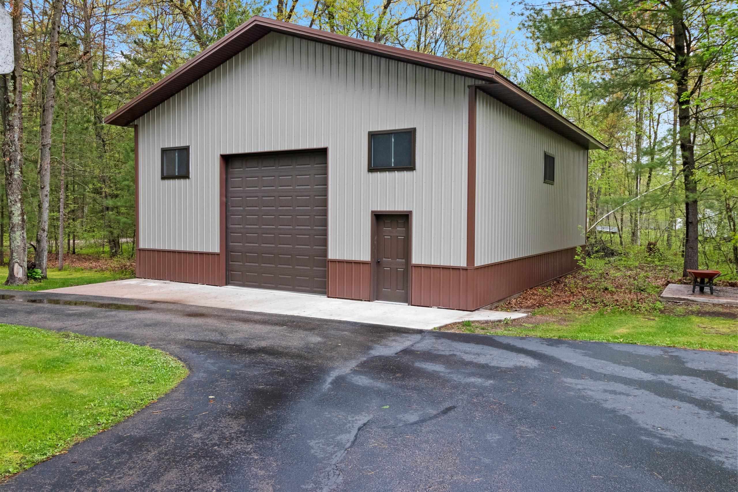 N6828 Springbrook Road Cecil, WI 54111 - Photo 5 of 75