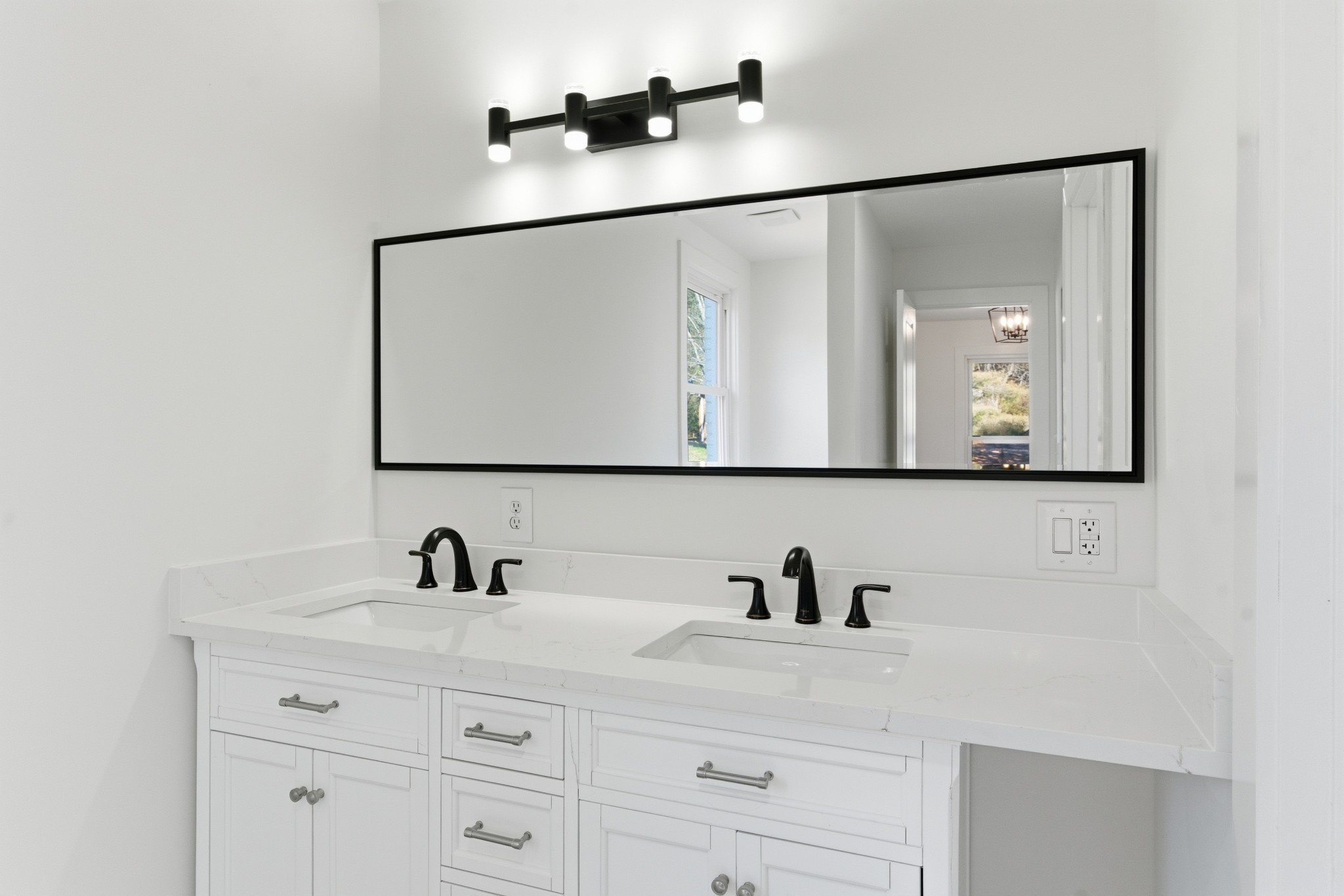 206 New Sawyer Brown Road Nashville, TN 37221 - Photo 29 of 46 a bathroom with a sink and a mirror