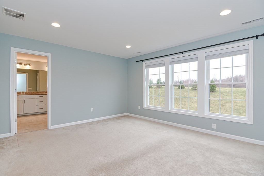 22 Locust Lane, Unit 22 Hopkinton, MA 01748 - Photo 12 of 33