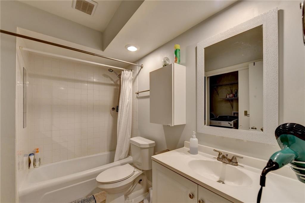 3071 Colonial Way, Unit J Atlanta, GA 30341 - Photo 34 of 36