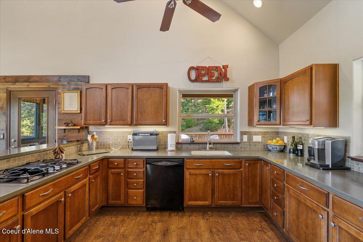 24102 North Derting Road Hayden, ID 83835 - Photo 19 of 104 19-24102 N Derting Rd_RedHogMedia