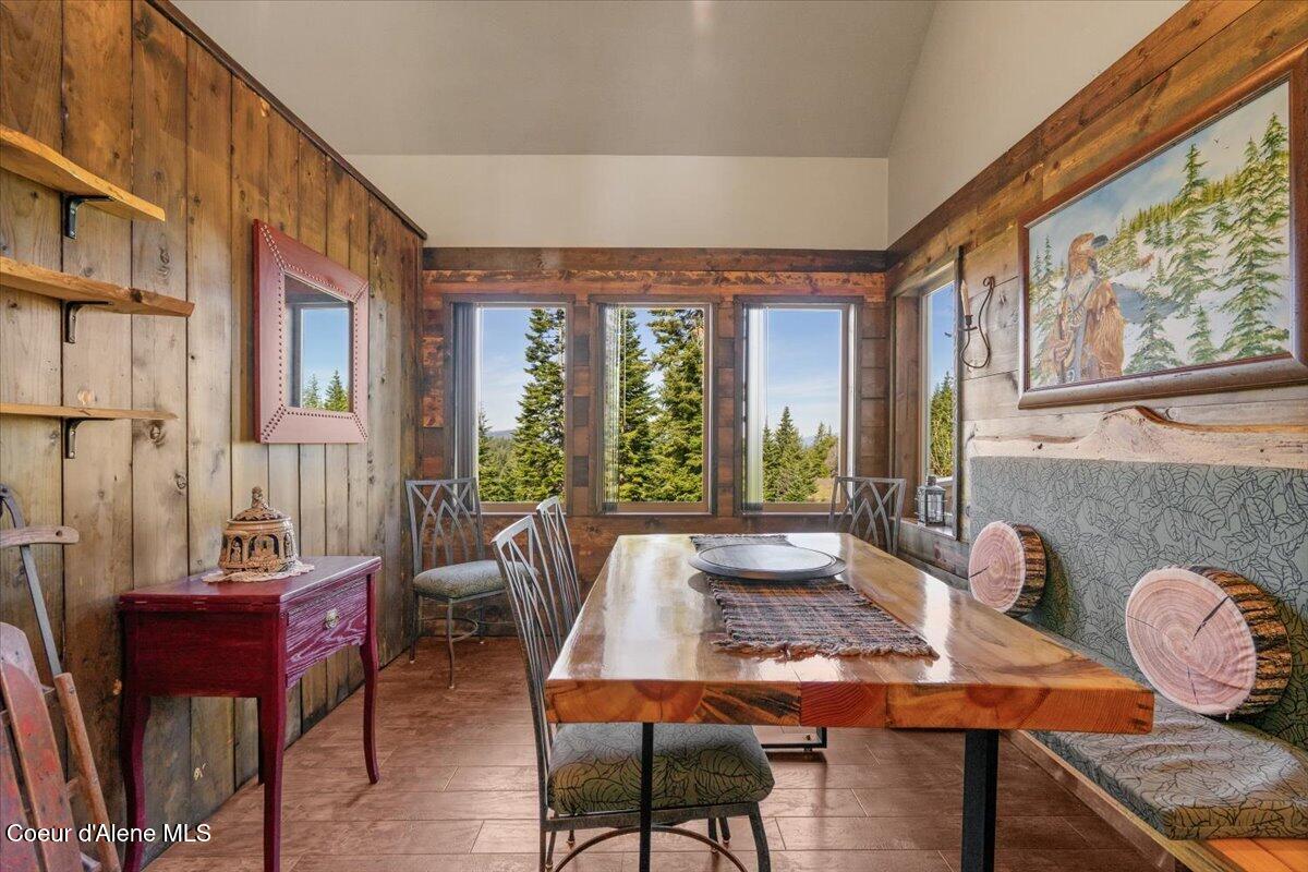 24102 North Derting Road Hayden, ID 83835 - Photo 24 of 104 24-24102 N Derting Rd_RedHogMedia