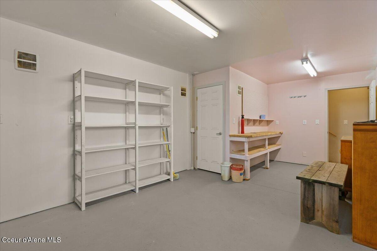 24102 North Derting Road Hayden, ID 83835 - Photo 64 of 104 64-24102 N Derting Rd_RedHogMedia