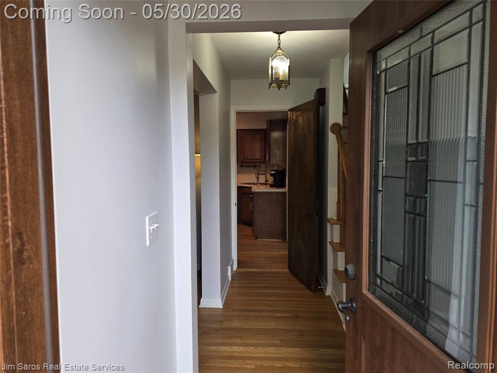 1762 Bournemouth Road Grosse Pointe, MI 48236 - Photo 3 of 21