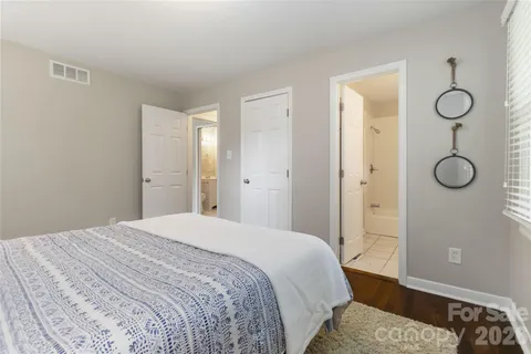 $375,000 | 3526 Stonehaven Drive, Charlotte, NC 28215