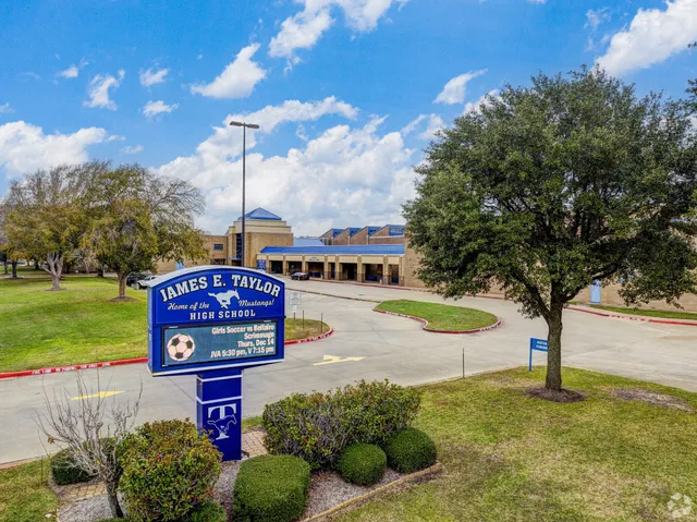 $2,950 | 1603 Leatherwood Drive, Katy, TX 77450