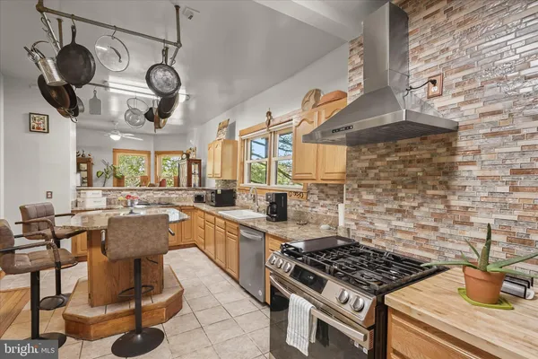 $1,155,000 | 3137 18th Street Northeast, Washington, DC 20018