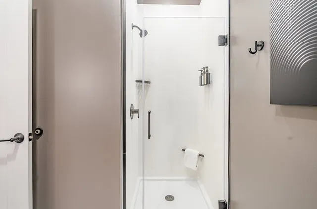 $399,900 | 50 Music Square West, Unit 220, Nashville, TN 37203