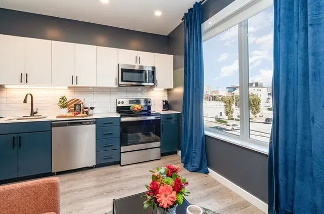 $399,900 | 50 Music Square West, Unit 220, Nashville, TN 37203