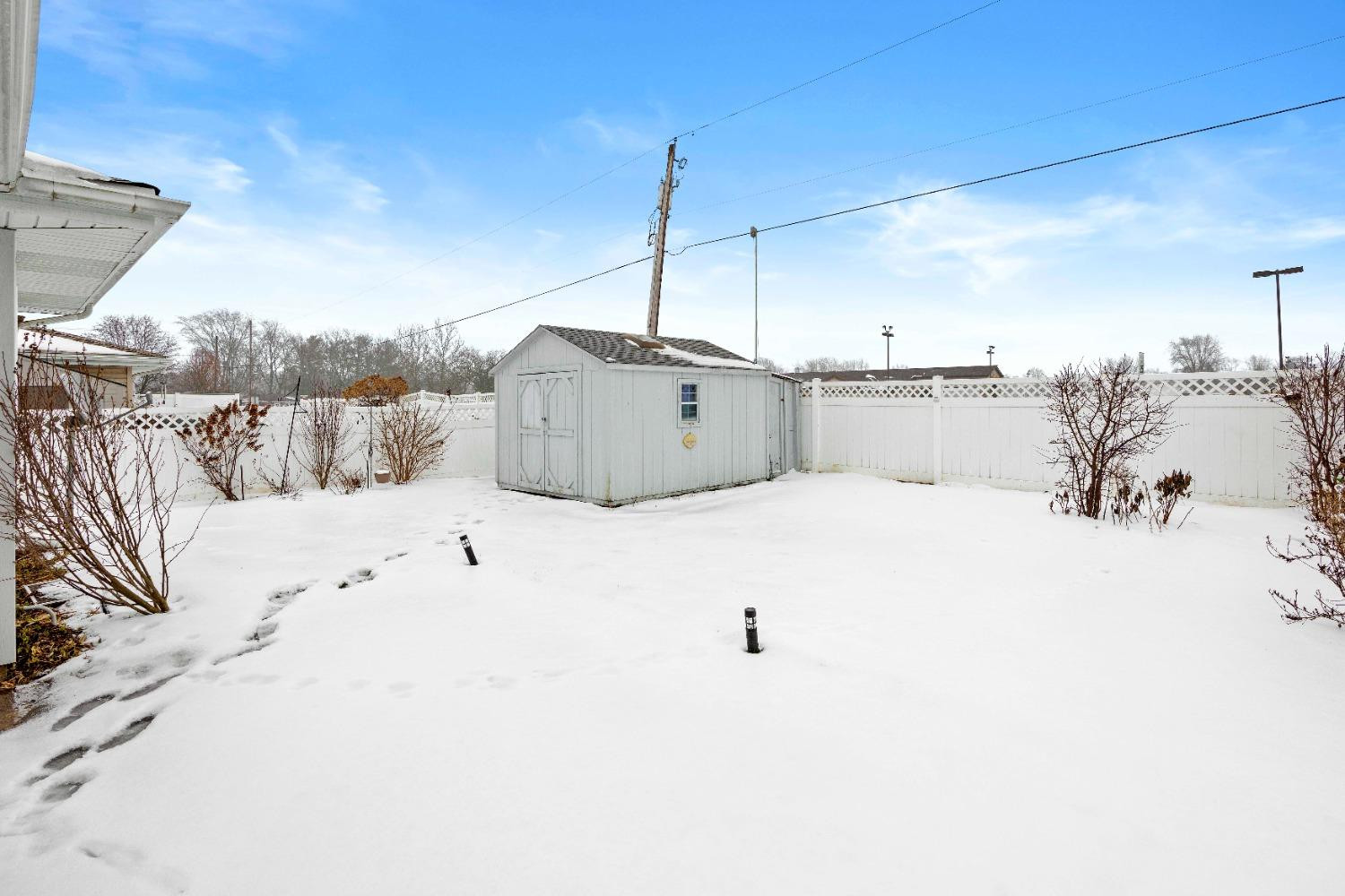 1660 Pine Ridge Circle Lowell, IN 46356 - Photo 18 of 19 1500x1000