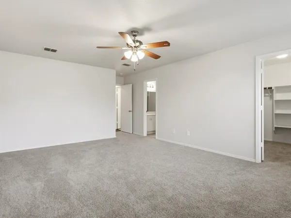 $262,500 | 1132 Boxwood Drive, Crowley, TX 76036