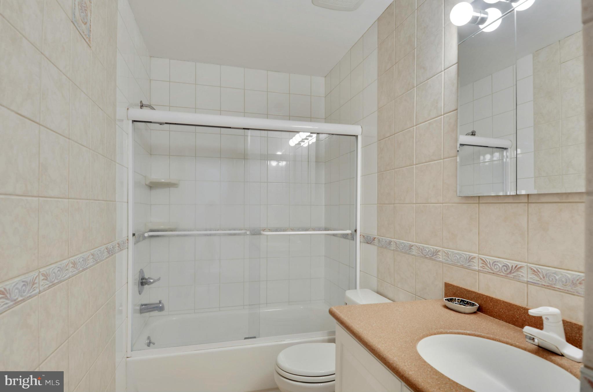 19 Treworthy Road Gaithersburg, MD 20878 - Photo 19 of 30 Second Full Bath