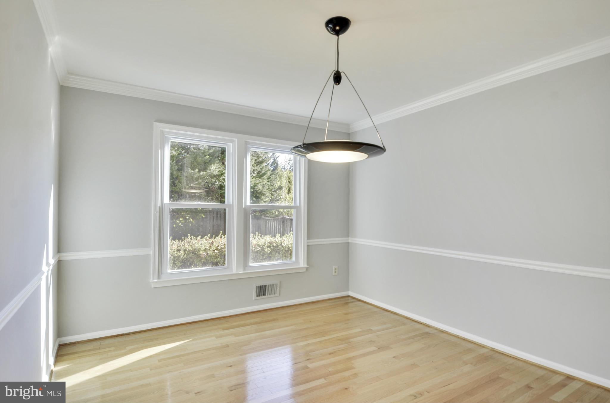 19 Treworthy Road Gaithersburg, MD 20878 - Photo 6 of 30 Dining Room