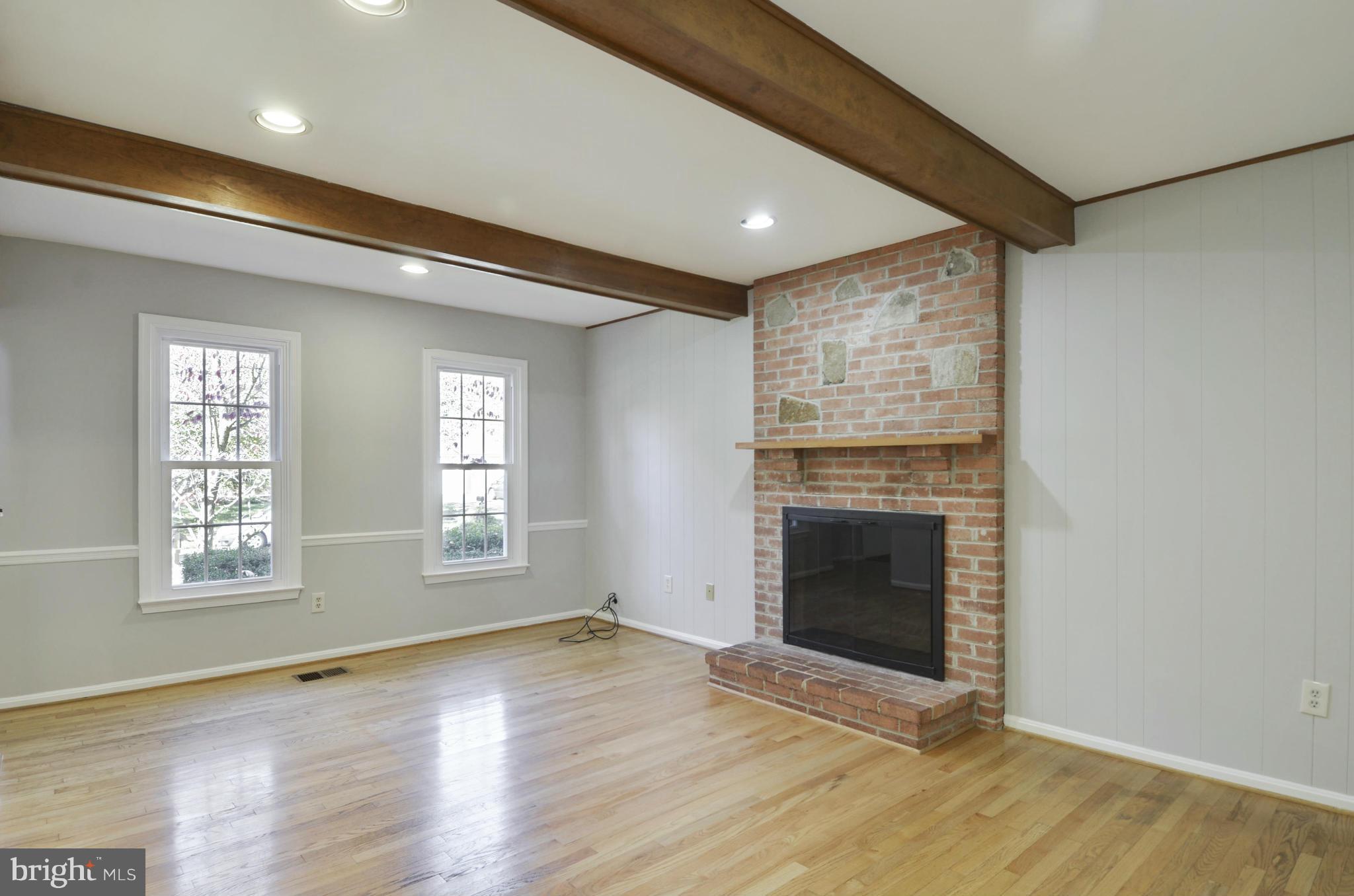 19 Treworthy Road Gaithersburg, MD 20878 - Photo 10 of 30 Family Room