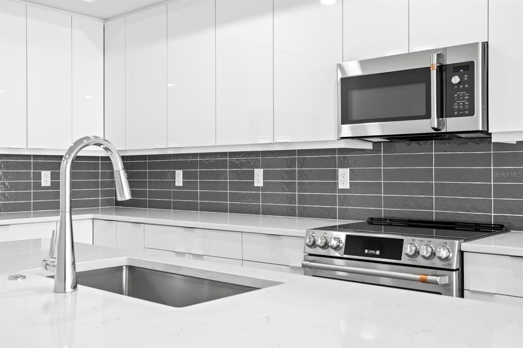 400 150th Avenue, Unit 304 Madeira Beach, FL 33708 - Photo 25 of 83