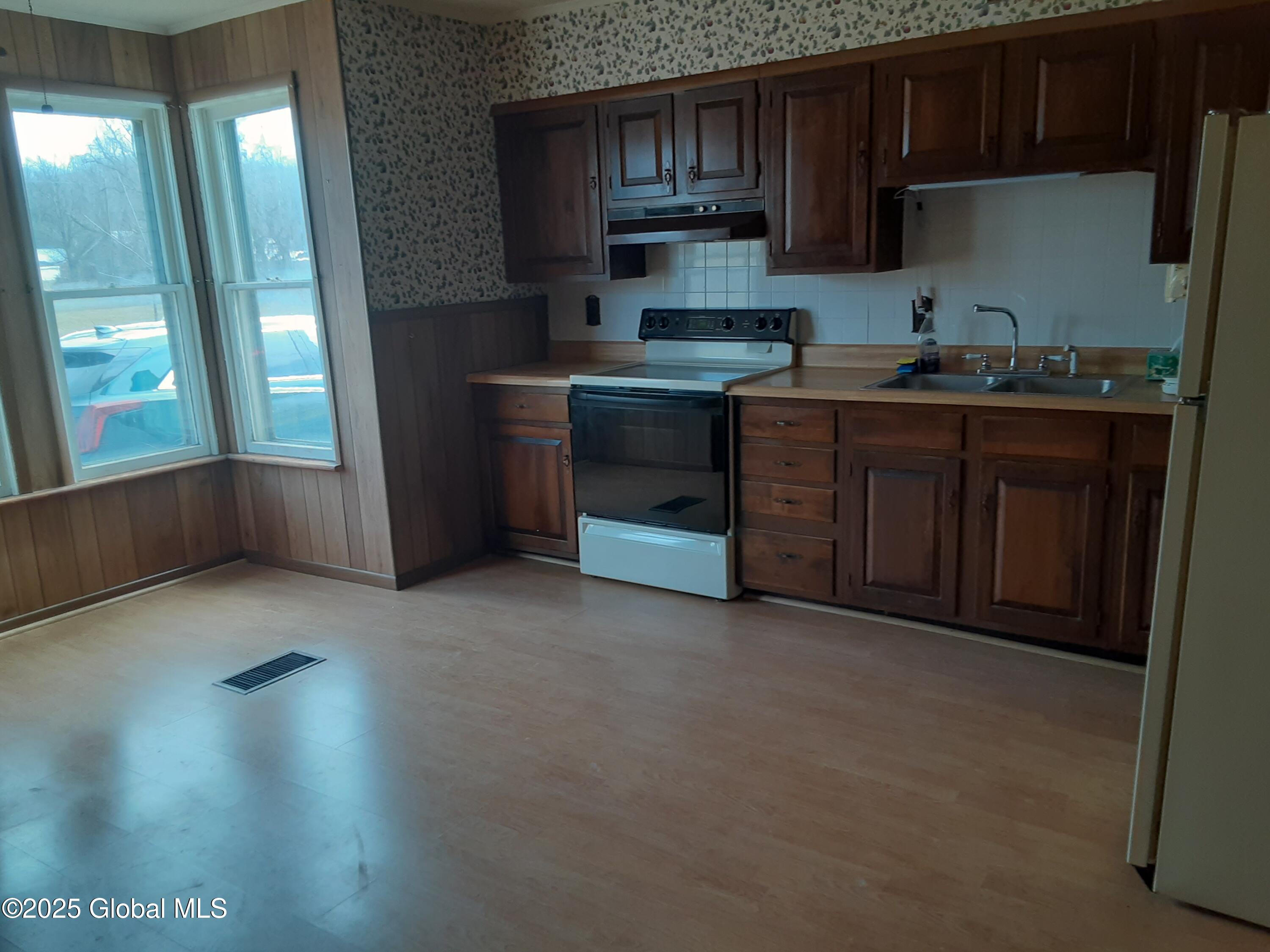 119 Currytown Road Root, NY 12166 - Photo 7 of 21 20250328_121737