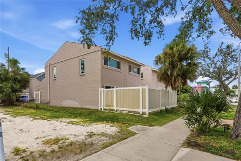 $400,000 | 3120 Beach Boulevard South, Unit 1, Gulfport, FL 33707