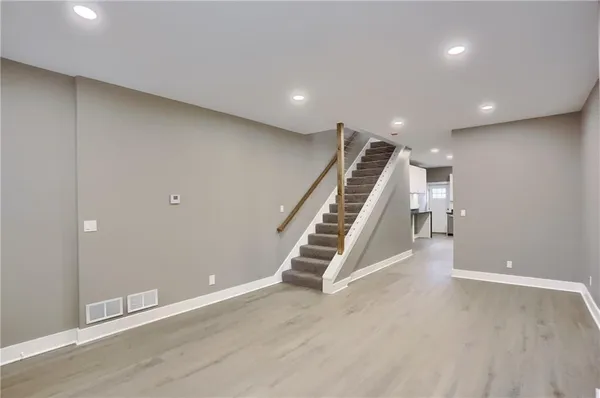 $2,595 | 5619 Hays Street, Pittsburgh, PA 15206