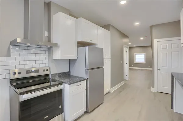 $2,595 | 5619 Hays Street, Pittsburgh, PA 15206