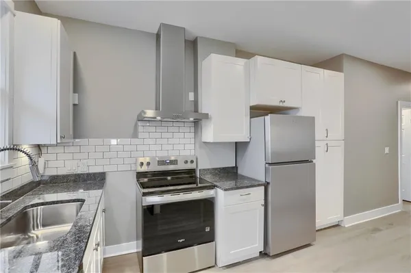 $2,595 | 5619 Hays Street, Pittsburgh, PA 15206