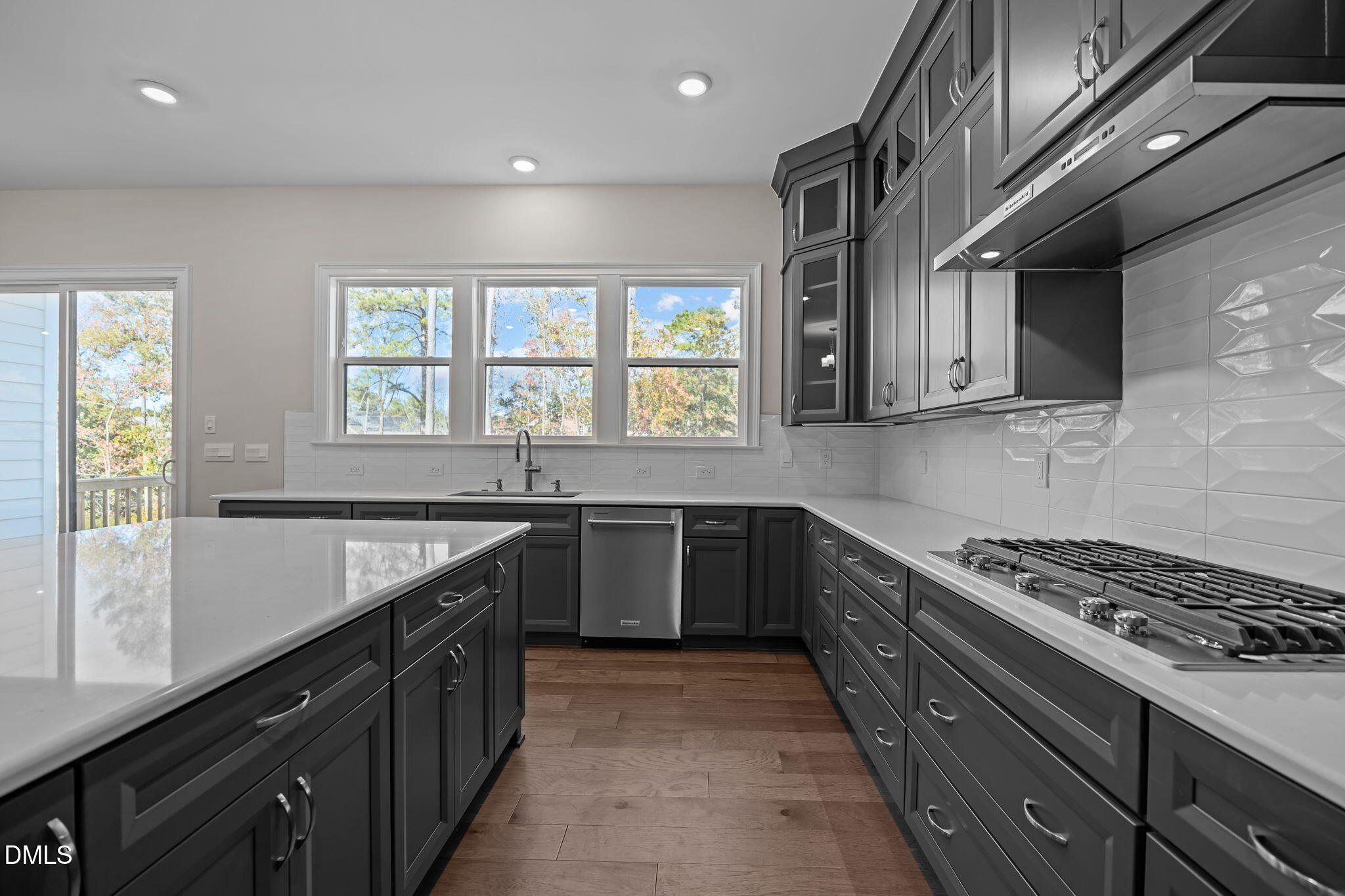 1006 Overdrift Lane Cary, NC 27519 - Photo 27 of 65 23-web-or-mls-2N6A2973