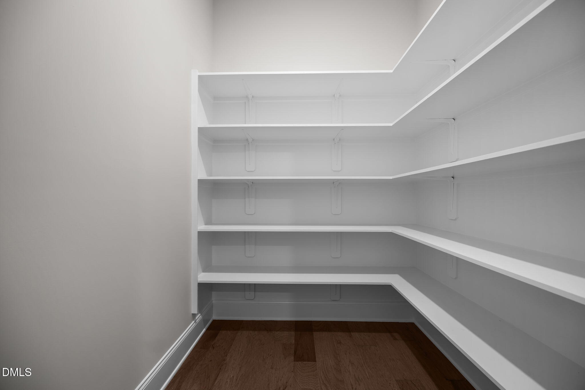 1006 Overdrift Lane Cary, NC 27519 - Photo 29 of 65 25-web-or-mls-2N6A2977