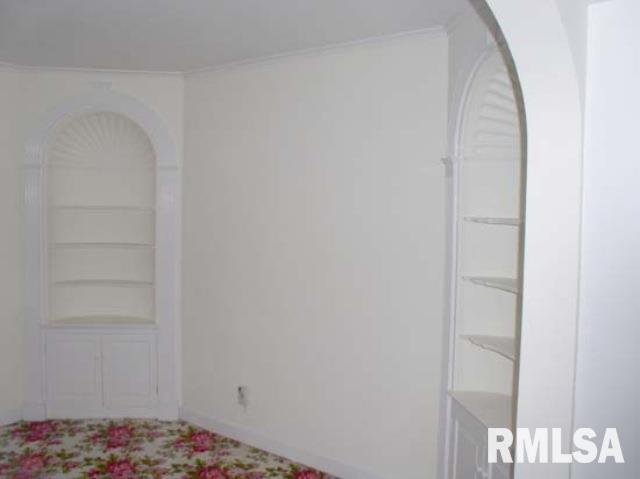 3412 Middle Road Davenport, IA 52803 - Photo 3 of 5 Gallery Image 3