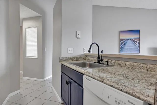 a close view of sink and tap